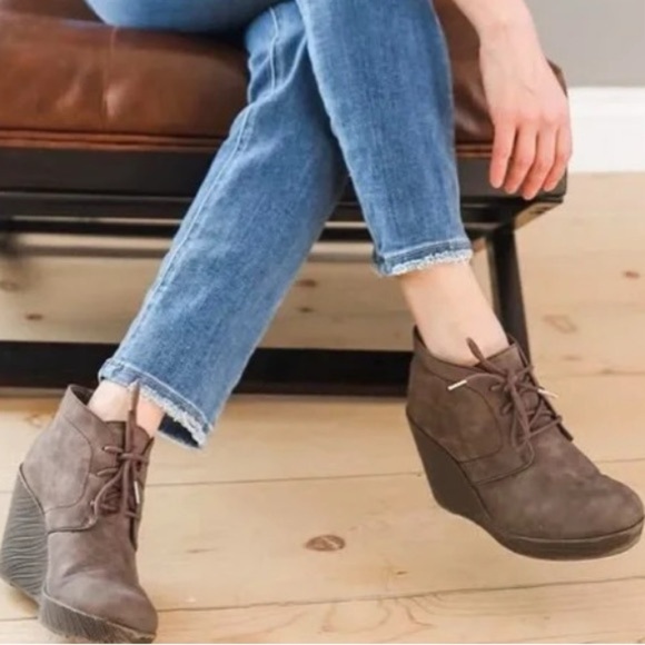 Dr. Scholl's Shoes - Dr Scholls wedge heels